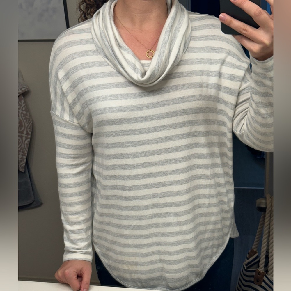 Super cozy striped cowlneck - Lou & Grey